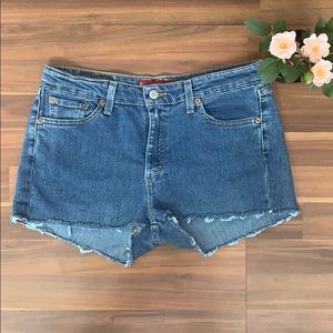Levi’s Low stretch 519 cutoff Shorts